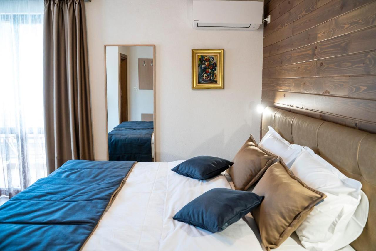 Seven Springs Hotel Banya  Exterior photo