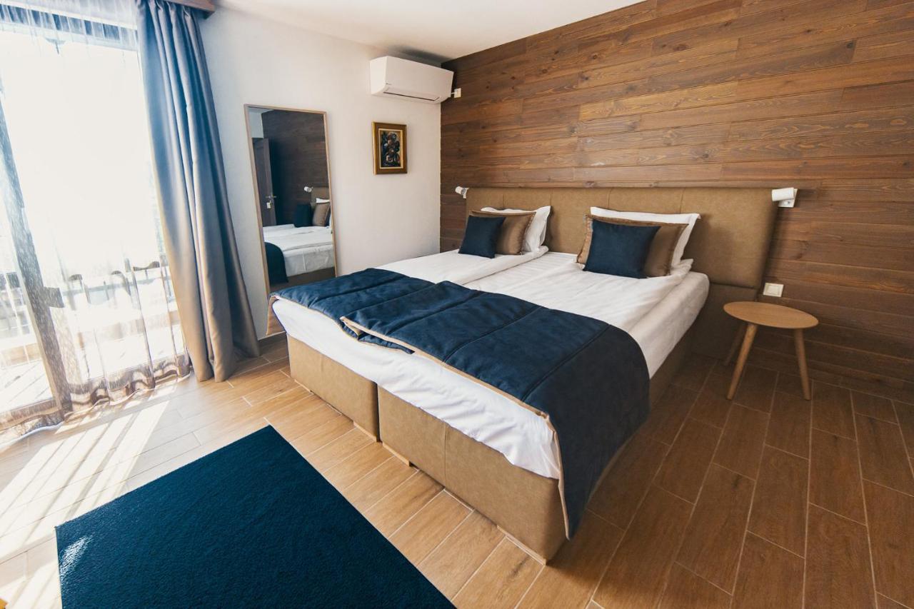 Seven Springs Hotel Banya  Exterior photo