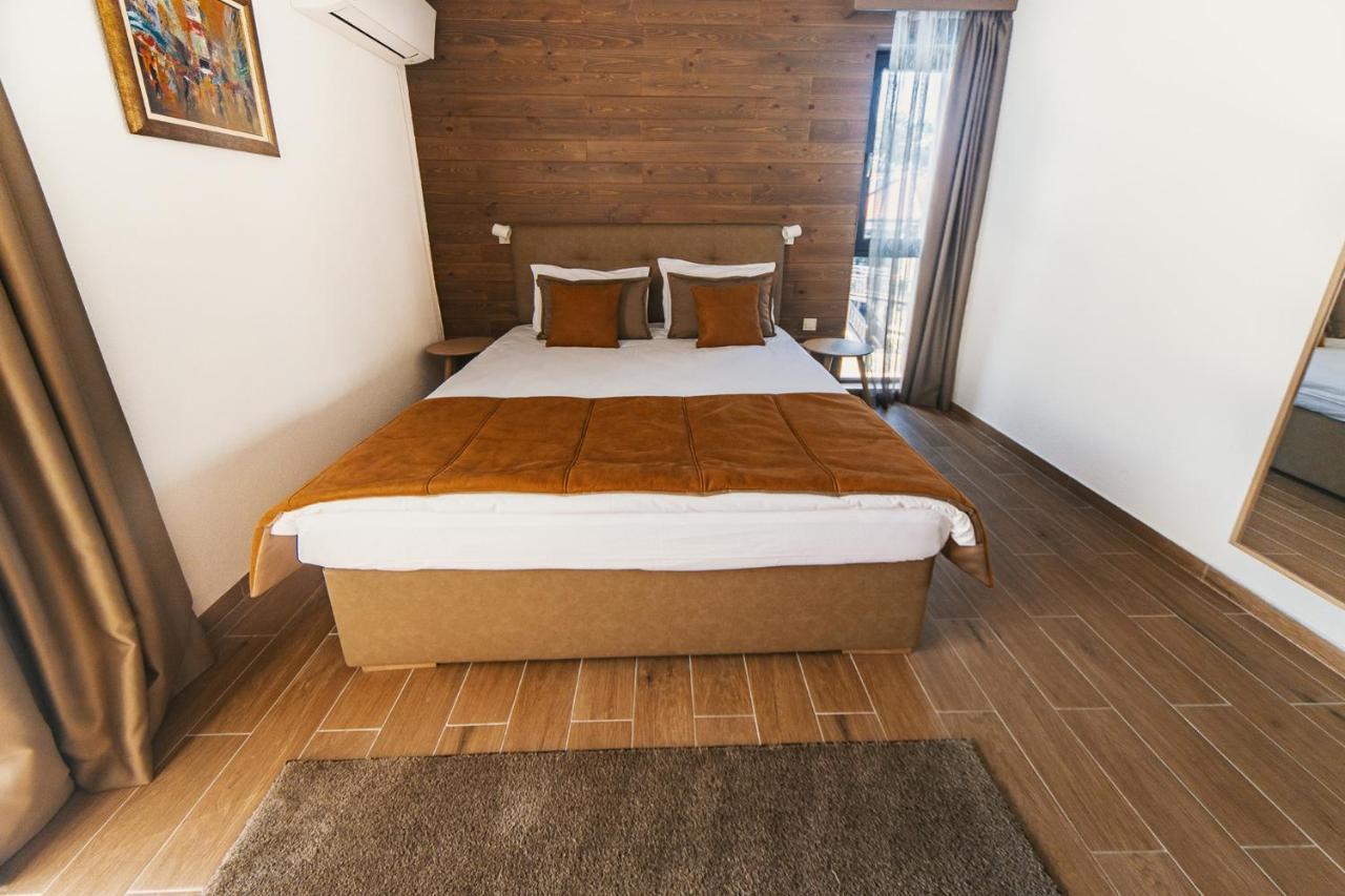 Seven Springs Hotel Banya  Exterior photo